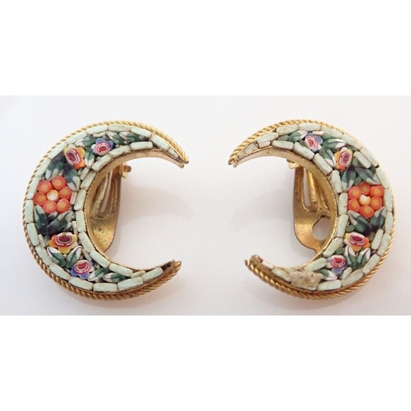 Boucles d'oreilles Vintage Italie Micro Mosaic Floral Tile Crescent Moon Clip On