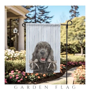 Könnte beinhalten: Ein Set aus drei Keramikbechern mit gesprenkelter, matter Oberfläche. Die Becher sind in Creme-, Hellgrau- und Dunkelgrautönen gehalten. Jeder Becher hat ein schlichtes, minimalistisches Design und einen abgerundeten Henkel.