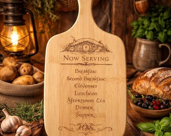 Tabla de cortar de El Señor de los Anillos – Regalo de cocina hobbit – Tabla de cortar de bambú grabada – Regalo para fans de LOTR – Regalo de inauguración de casa – Decoración friki