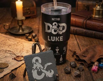 Juego de vaso y posavasos de pizarra personalizados de Dungeons and Dragons – Regalo personalizado para aficionados a los videojuegos - Clases de D&D