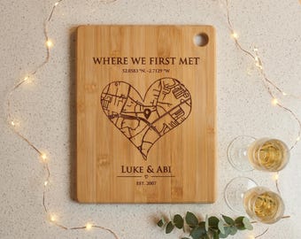Tabla de cortar personalizada con coordenadas de dirección / Regalo de compromiso, boda o aniversario / Donde nos conocimos