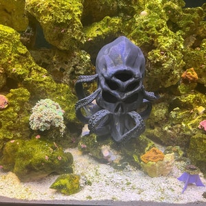 Cthulhu Skull Tank Decor