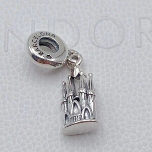 pandora sagrada familia