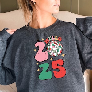 Hello 2025 Retro Merry Christmas And Happy New Year Sweatshirt, Hello 2025 Shirt, Cute New Year Party Hoodie, Winter Retro Sweatshirt -CC123