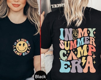 私のサマーキャンプ時代のTシャツ、サマーバイブスTシャツ、キャンプ好きのTシャツ、ガールズトリップシャツ、キャンプファイヤーTシャツ、キャンプ好きのシャツ、キャンパーTシャツ-SV006
