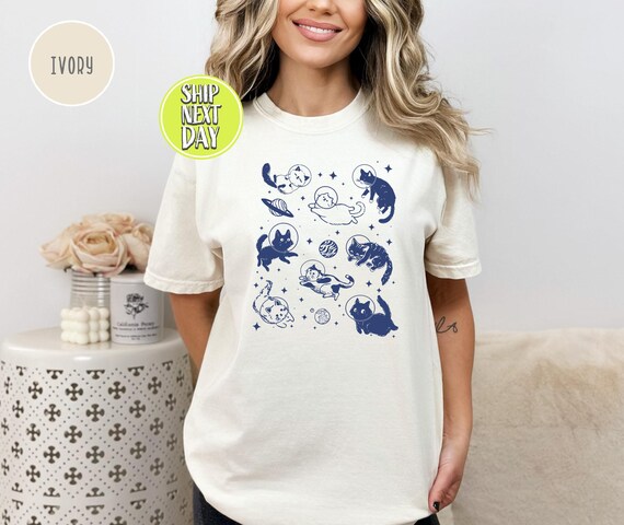 Cats In Space Tshirt, Funny Cat Tee, Galaxy Space Cats Tee, Funny Cat Mom Tee, Astronaut Cats Shirt, Retro Cat Tee, Cat Lovers T Shirt-AF031