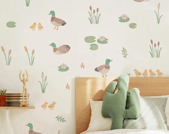 Entenfamilie Wandtattoo Süßes Lotus Blatt & Schilf Aquarell Kinderzimmer Aufkleber für Baby Zimmer, Kinderzimmer Dekoration