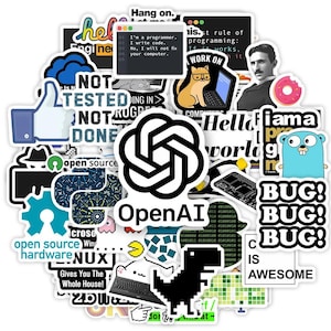 Op de afbeelding: Een verzameling kleurrijke stickers met tech- en programmeerthema's. Ontwerpen omvatten het OpenAI-logo, een kat met een bril op een laptop, een gepixeld dinosaurus en de tekst "BUG!" en "Hello world".