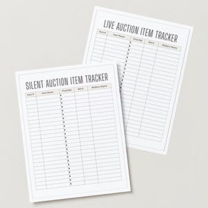 Pode incluir: Duas folhas imprimíveis de rastreamento de itens de leilão. A folha superior é rotulada como "LIVE AUCTION ITEM TRACKER" e a folha inferior é rotulada como "SILENT AUCTION ITEM TRACKER". Ambas as folhas têm colunas para o número do item, o nome do item, o lance final, o número do lance e o nome do licitante.