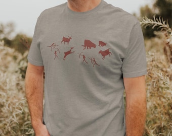 Camiseta de cazador de ciervos: arte rupestre primitivo, regalo para amantes de la naturaleza
