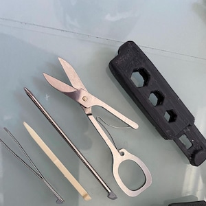Estuche para tarjetas suizo de Omdesign