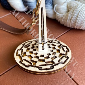 Mini organizador de hilo Lemonwood de punto de cadena (en trámite): Portahilos portátil para muñeca