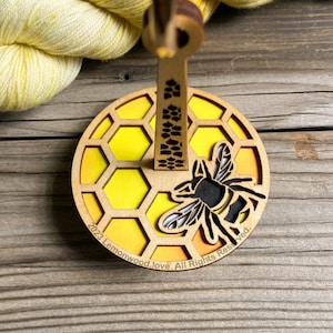 Honeybee Lemonwood Mini-Minder (Pat. Pend.): Portable Wrist Yarn Holder