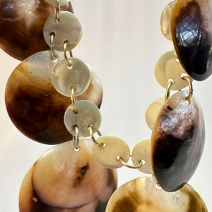 Collar de declaración de nácar, cuentas en forma de concha y moneda, alta costura, regalo para ella