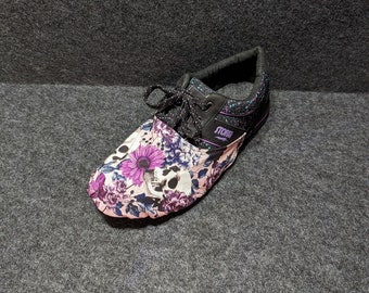 Custom Bowling Shoe Slider - Pink and purple skulls