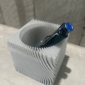 Minimalist Swirly Cube Pen Cup Pencil Holder Desk Accessory Organisation 3D Printed Design image 7
