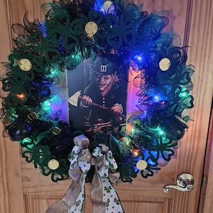 leprechaun wreath