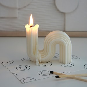 S-shape candle | Trend candle made from 100% soy wax | handmade