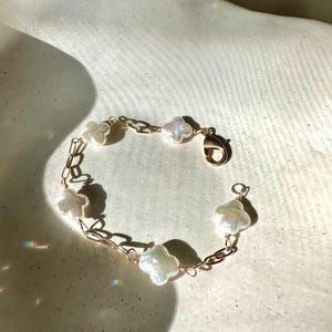 Clover Pearl Paperclip bracelet