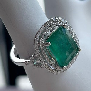 14KT Ladies Emerald & Diamond Cocktail Ring