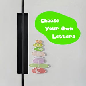 Imanes de nevera con letras personalizadas, imanes acrílicos con iniciales, juego de imanes para nevera, regalo de cumpleaños, bonitos imanes decorativos.