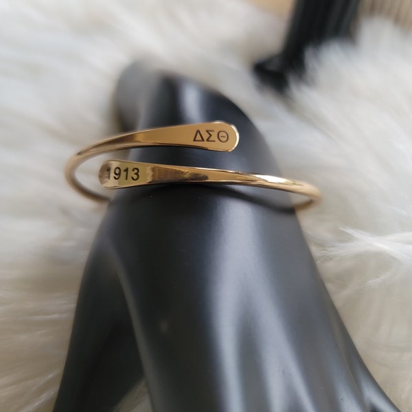 Delta Bracelet - Delta Sigma Theta Bracelet - Sorority Bracelet - DST Bracelet - Delta Girl Bracelet - Sorority Jewelry - 1913 Bracelet