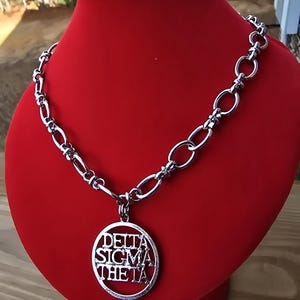 Delta Sigma Theta necklace- Sorority necklace - Delta Jewelry - Delta Sigma Theta gift - HBCU - Divine Nine Sororities