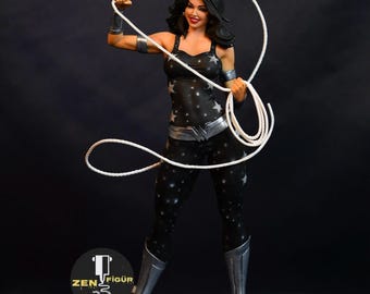 Donna Troy Collectible Resin Statue | Hand-Painted 3D Figure