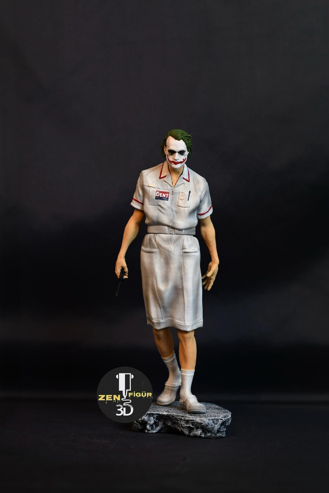 Heath Ledger Joker Hospital Outfit Statue - the Dark Knight