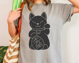 Japanese Lucky Cat TShirt Lucky Cat Shirt Maneki Neko TShirt Unisex Minimalist Cute Cat TShirt Kawaii Cat Gift Graphic Cat Lovers T-Shirt