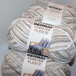 Bernat maker home dec yarn assorted colours, price is per skien.