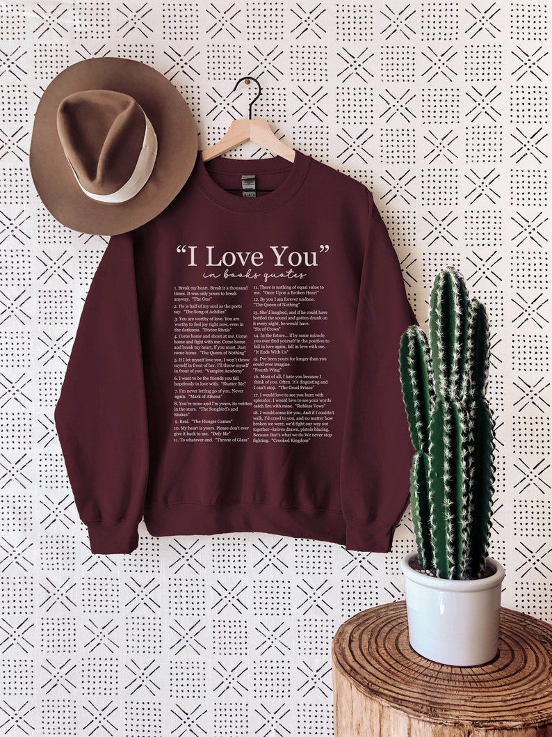 Ich liebe dich in Buch Zitaten Sweatshirt, verschiedene Möglichkeiten zu sagen, ich liebe dich, Buchliebhaber, Bücherwurm Rundhalsausschnitt, Romanze Roman Geschenk, Roman Leser Shirt Bild 2