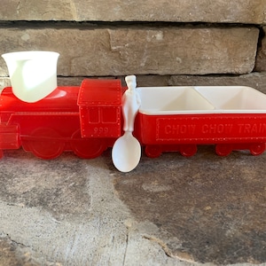 Vintage 1950’s Chow Chow Train children’s dish set