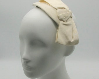 Bridal cap in silk, bridal hat, handmade, headpiece, fascinator cream, handmade,