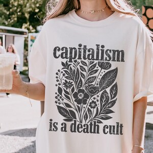 Maglietta Eat The Rich Affonda i ricchi Tassa i ricchi Abbigliamento alternativo Magliette politiche anarchiche Maglietta inappropriata Magliette offensive Grafica vintage immagine 1