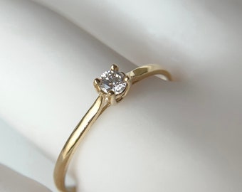 0.12ct G VS Diamond Promise Ring Engagement Ring 18k Solid Gold