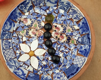 Personalised Dragonfly Daisy Mosaic Bird Bath Kit: Vintage Ceramics, Glass Beads (Eco-Friendly)