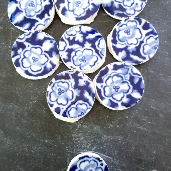 Blue and white handcut vintage china for art projects, jewellery making and mosaics. Perfect for buttons.