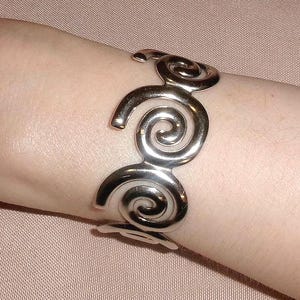 Silver Swirl Bangles - Etsy