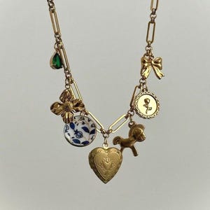 Edelstahl Gold Multi Charm Individuelle klobige Halskette: Medaillon Herz, Keramik Beads, Pferd, Blume
