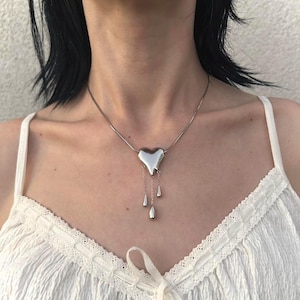 Zilveren ketting met bloedend hart, waterdichte roestvrijstalen druppelhanger, gotische Y2K slangenketting