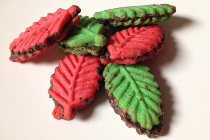 Fresh Baked Italian Pistachio Leaf Green Leaf Cookies - Etsy