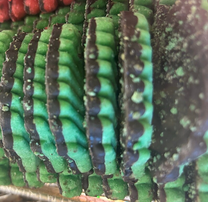 Fresh Baked Italian Pistachio Leaf Green Leaf Cookies Etsy