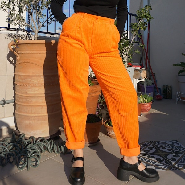 Vintage 80er Jahre Baumwollhose mit hoher Taille - weit geschnittene Hose mit hohem Bund - orange fluoreszierende Cordhose mit hoher Taille