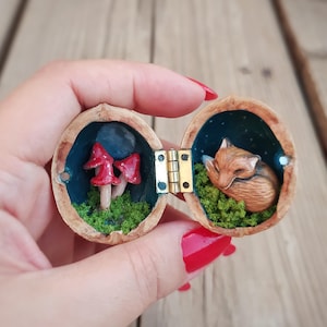 Walnut doll house - Handmade Miniature - Diorama in a Walnut Shell-