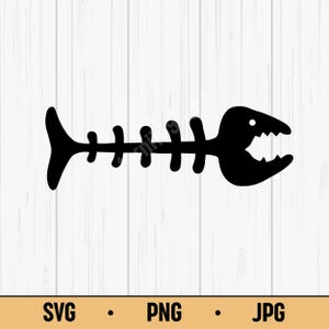 Könnte beinhalten: Schwarze Fischskelett-Grafik mit detaillierter Wirbelsäule und Kopf mit offenem Maul. Das Bild ist vor einem weißen Holzmaserungshintergrund platziert. Der untere Teil des Bildes enthält den Text "SVG • PNG • JPG".