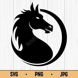 Könnte beinhalten: Schwarze Silhouette eines Pferdekopfes in einem kreisförmigen Rahmen. Das Pferd hat eine fließende Mähne und ein detailliertes Profil. Das Bild enthält die Dateitypoptionen: SVG, PNG und JPG.