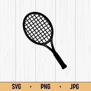 Könnte beinhalten: Schwarze Tennisschläger-Silhouette. Der Schläger hat ein Gitter aus Saiten in einem ovalen Rahmen, mit einem nach unten verlaufenden Griff. Der Text "SVG • PNG • JPG" ist enthalten.
