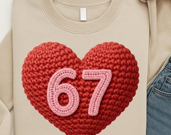 Meme de corazón de peluche 67 PNG - Meme rojo de San Valentín 67, tendencia viral del número 6/7, descarga digital