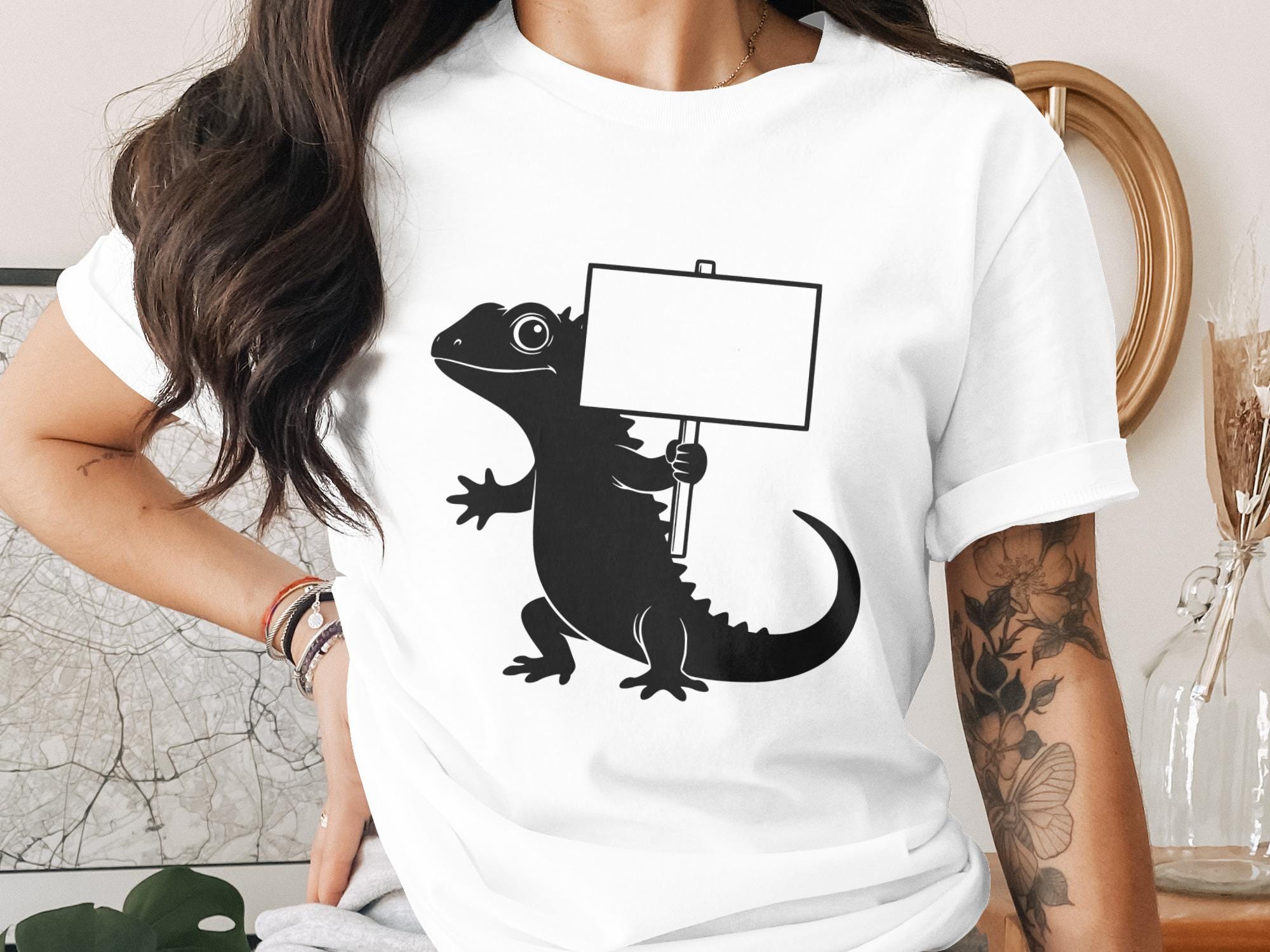 Lizard Holding Sign Svg Png Eps Dxf, Blank Sign Digital Cut File ...